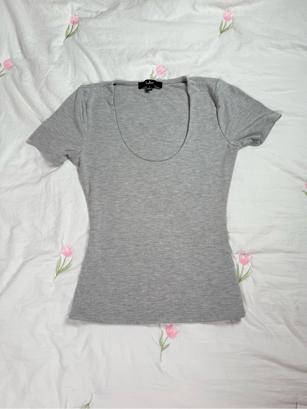 Lulus Heather Grey Scoop Neck Fitted Short Sleeve Top